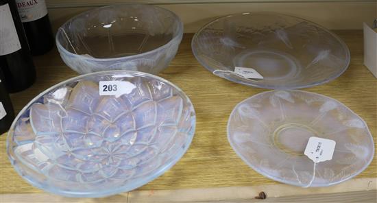 Three items of Barolac Art Deco opalescent glass and a similar French pineapple patterned bowl,
